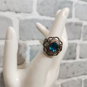 VINTAGE Blue Topaz Gemstone Faceted Sterling Silver 925 Flower Ring Size 7